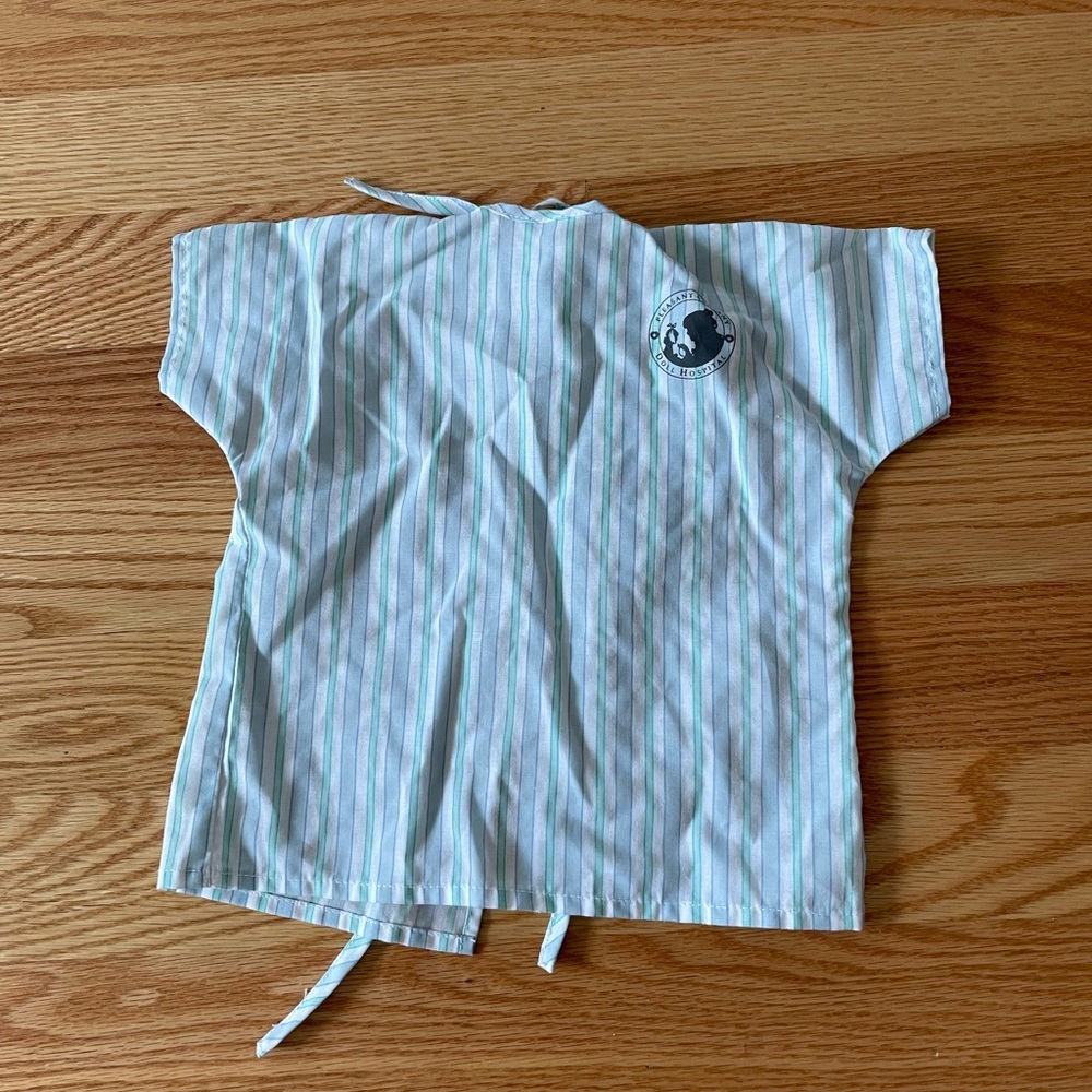 Vintage 1991 - Pleasant Company - doll hospital gown